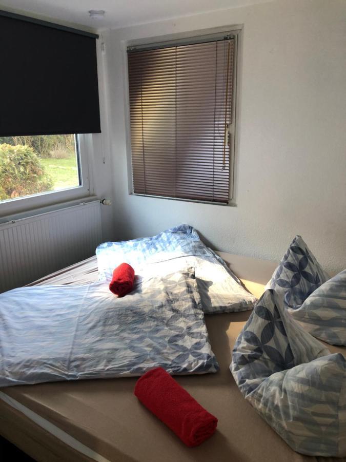 Bungalow Am Wald แบร์เนา ไบ เบอร์ลิน ภายนอก รูปภาพ
